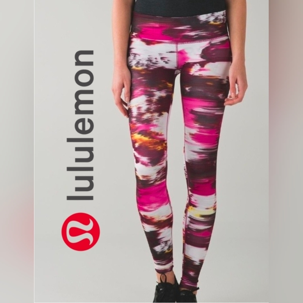 Lululemon Wunder Under Pant III *Full-On Luxtreme EUC Size 4